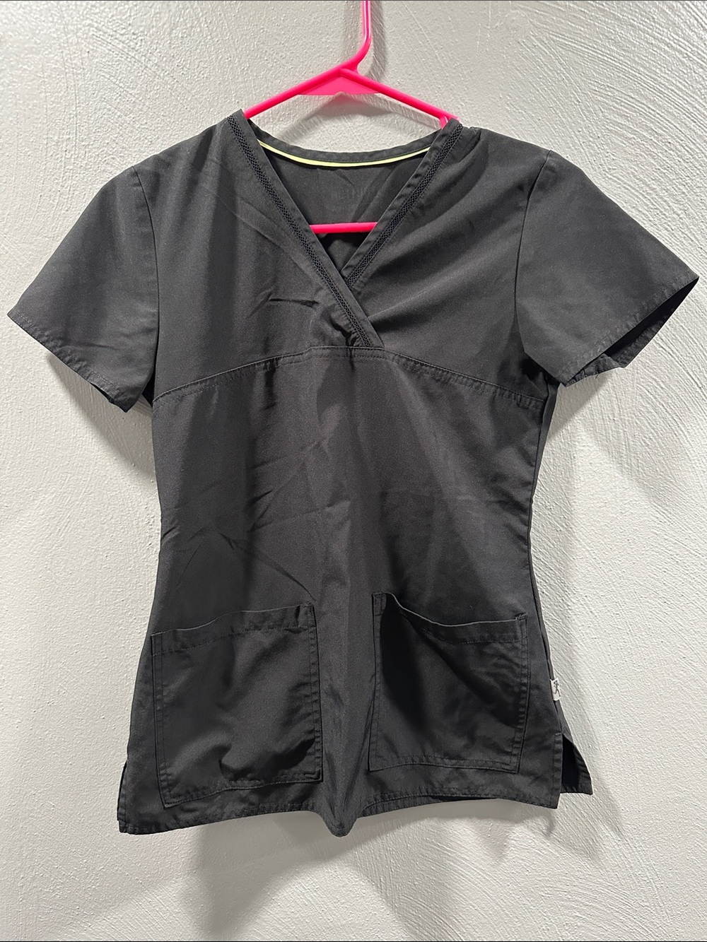 Women’s Black V-Neck Scrub Top with Front Pockets